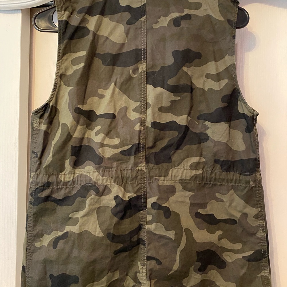 Love Tree Camo Vest - Picture 3 of 3